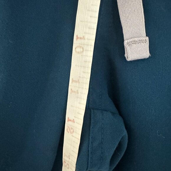 FIGs Blue Drawstring Cargo Scrub Pants Technical Collection Size Large - Picture 7 of 8